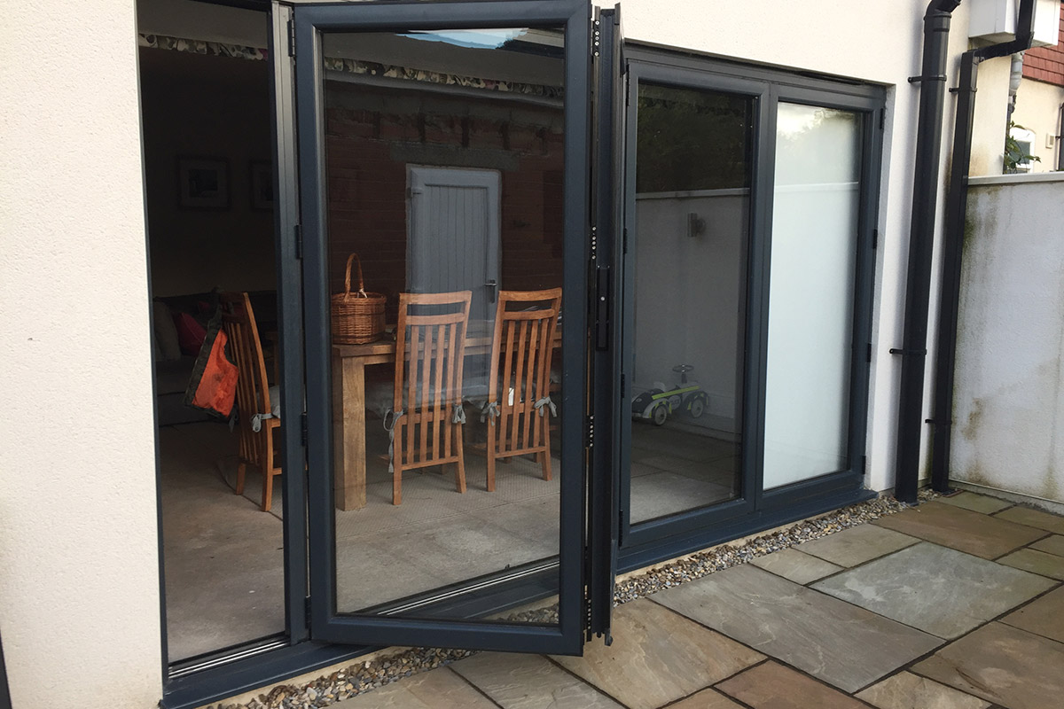 Aluminium Bi-Fold Door Aluminium Bi-Fold Door
